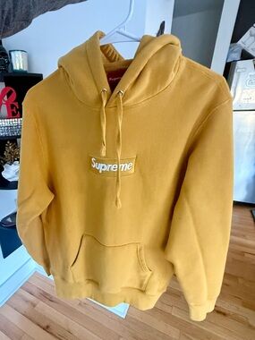 Supreme FW21 Size Small Mustard Yellow Box Logo Hoodie